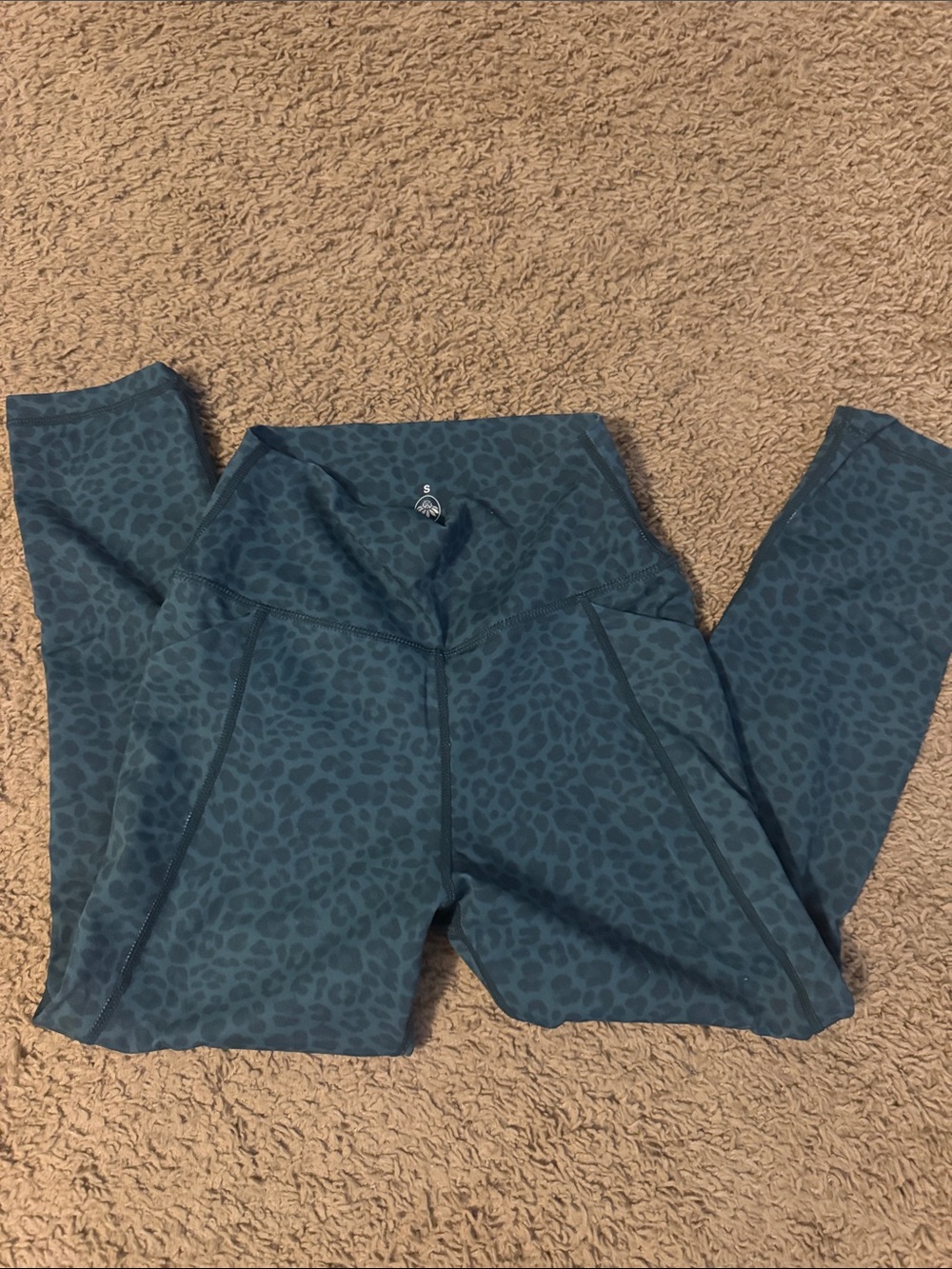 Senita Athletics Teal Blue Leopard Print Leggings